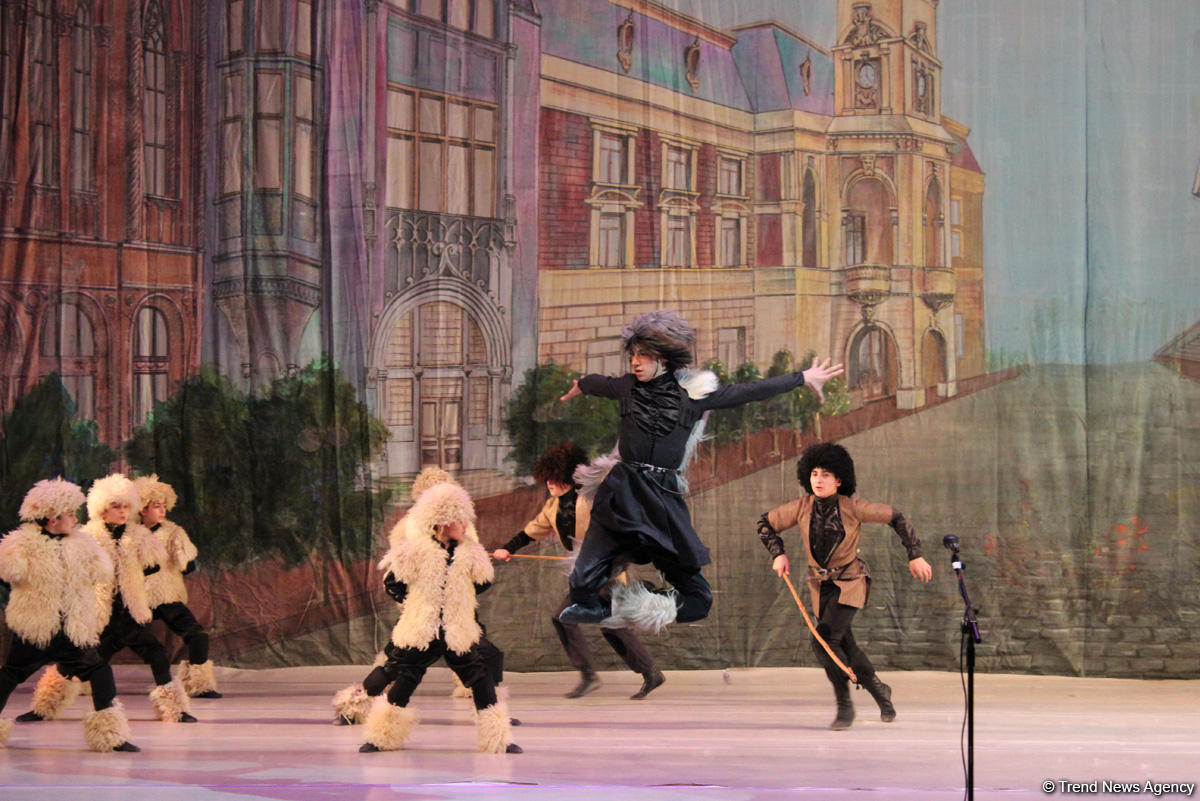 Грузины исполнили гимн Азербайджана – потрясающий праздник танца в Баку  (ФОТО, ВИДЕО)