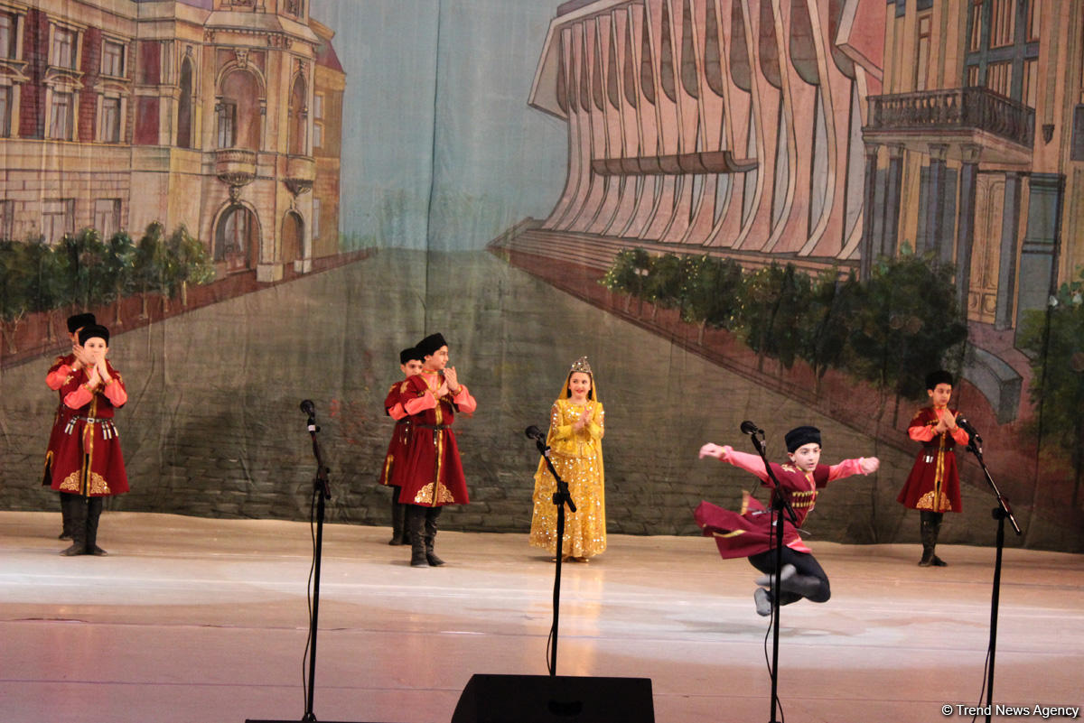 Грузины исполнили гимн Азербайджана – потрясающий праздник танца в Баку  (ФОТО, ВИДЕО)