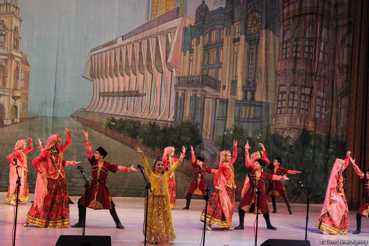 Грузины исполнили гимн Азербайджана – потрясающий праздник танца в Баку  (ФОТО, ВИДЕО)