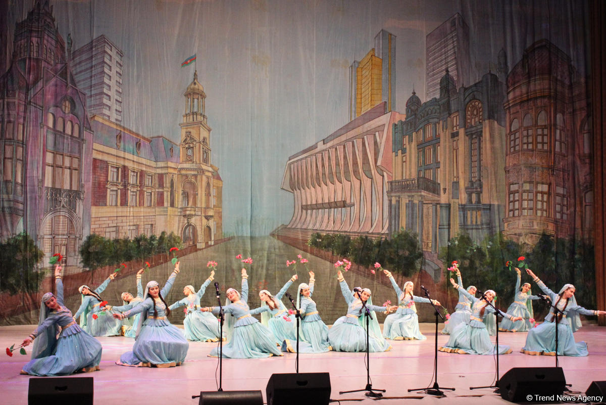 Грузины исполнили гимн Азербайджана – потрясающий праздник танца в Баку  (ФОТО, ВИДЕО)