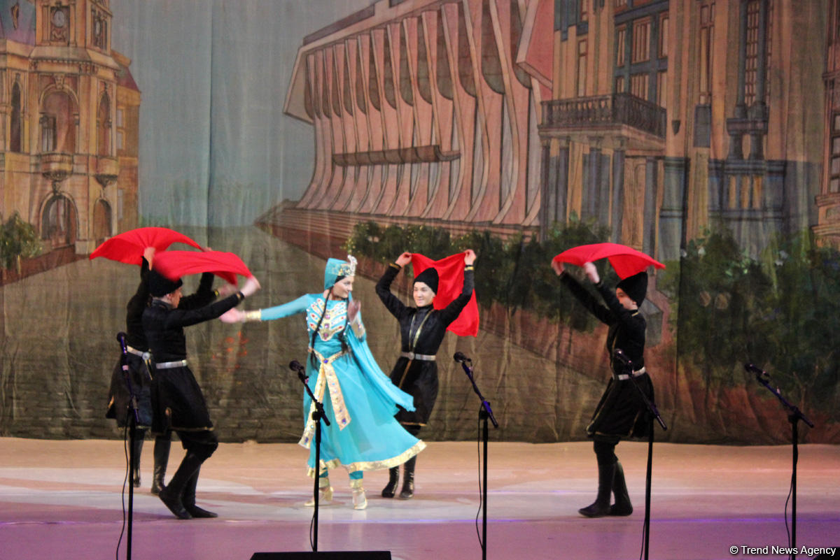 Грузины исполнили гимн Азербайджана – потрясающий праздник танца в Баку  (ФОТО, ВИДЕО)