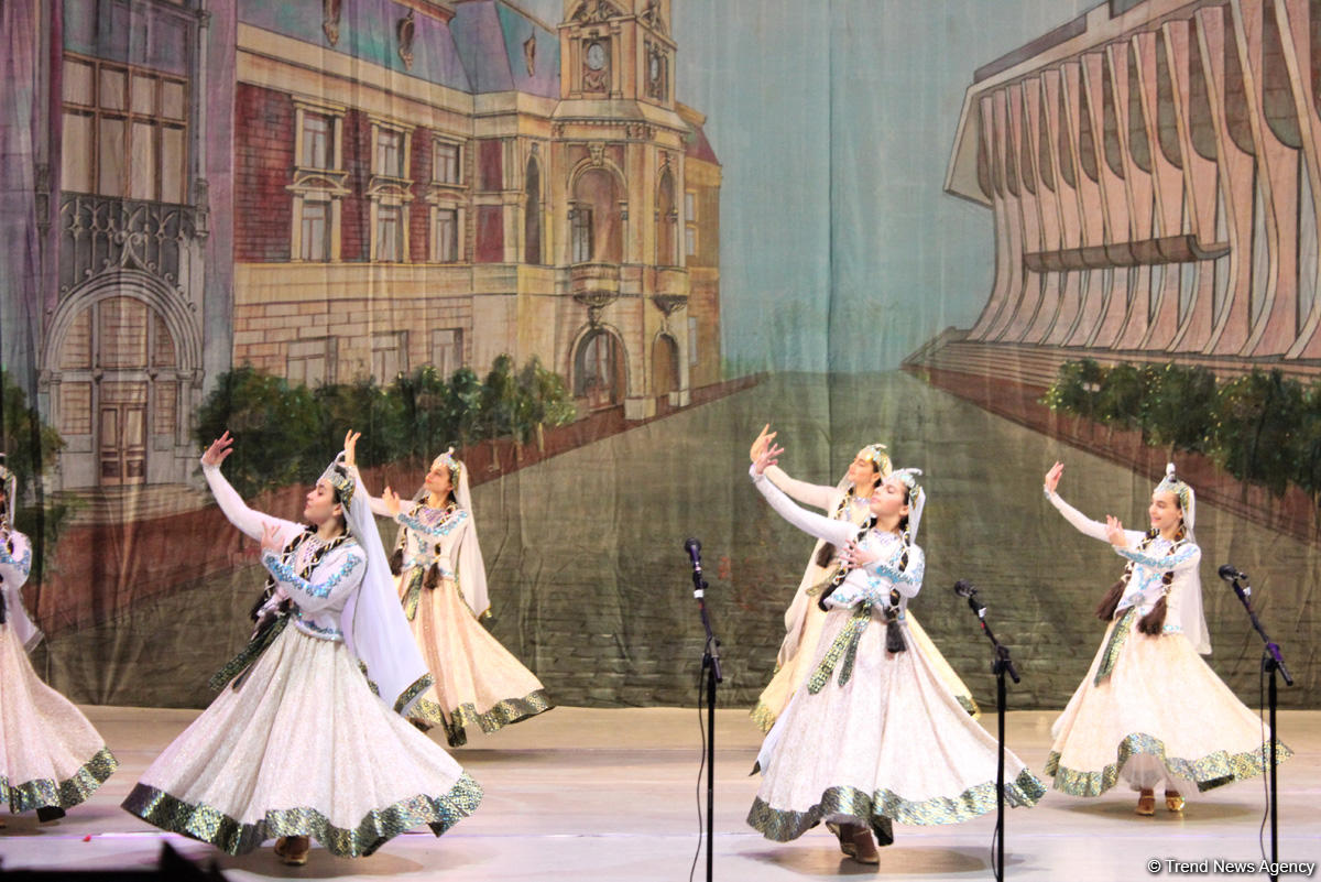 Грузины исполнили гимн Азербайджана – потрясающий праздник танца в Баку  (ФОТО, ВИДЕО)