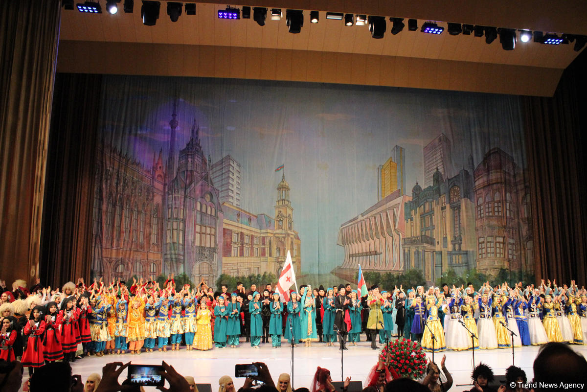 Грузины исполнили гимн Азербайджана – потрясающий праздник танца в Баку  (ФОТО, ВИДЕО)