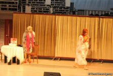 8 поцелуев Рафаэля и Джошгуна, или Как надо любить и уважать женщин (ФОТО)