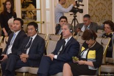 IV Глобальный Бакинский форум продолжает свою работу (ФОТО)