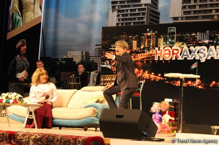 8 поцелуев Рафаэля и Джошгуна, или Как надо любить и уважать женщин (ФОТО)