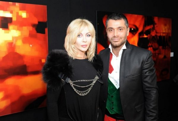 Азербайджанский стилист и украинская певица сыграли свадьбу (ФОТО)