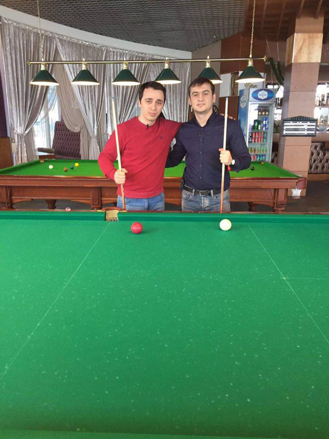 Певец Эмиль Бадалов отстал от технологического века (ФОТО)