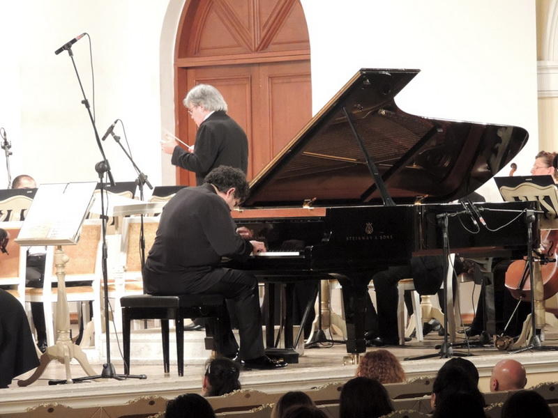 Грандиозный концерт Мурада Адыгезалзаде на сцене Филармонии (ФОТО)