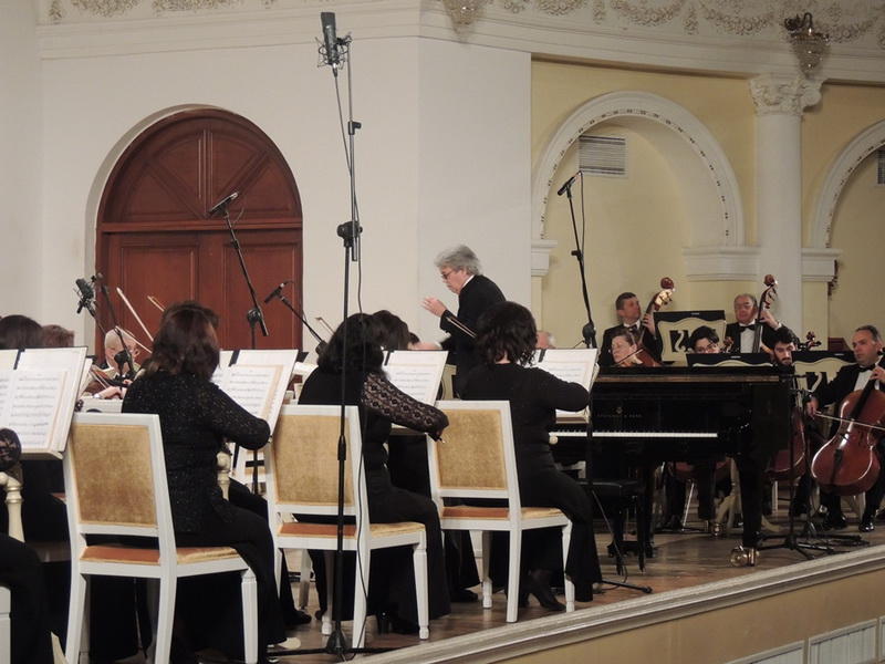 Грандиозный концерт Мурада Адыгезалзаде на сцене Филармонии (ФОТО)