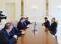 Президент Ильхам Алиев принял делегацию во главе с исполнительным директором Американского еврейского комитета