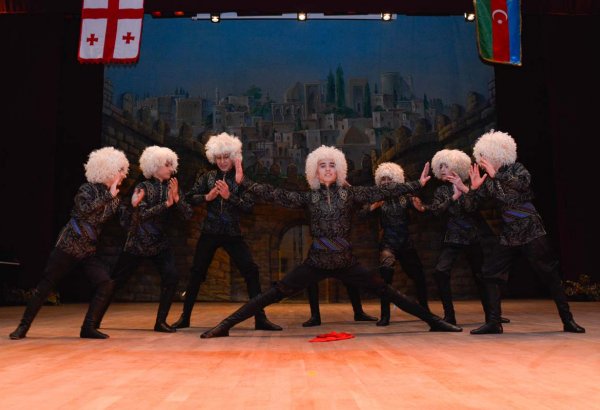 Азербайджанцы и грузины провели фестиваль "Солнце будущего" (ФОТО)