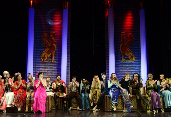 В Баку раскрыли тайны восточной сказки о страстной любви (ФОТО)