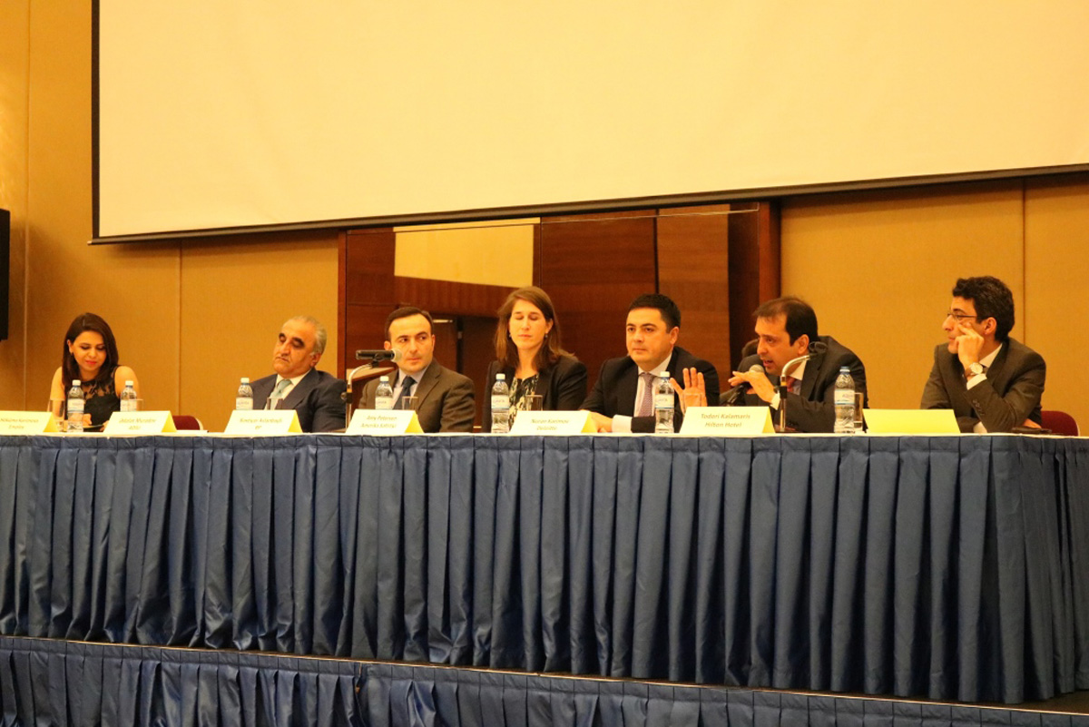 Employ провел в Баку дискуссию "Проблемы талантов в условиях развивающегося рынка труда. Важность  правильного выбора карьеры" (ФОТО)