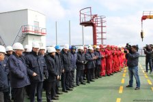 SOCAR сдала в эксплуатацию новую платформу на Каспии (ФОТО)