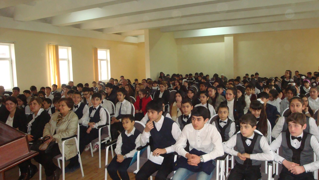 В Масаллы и Лянкяране прошла олимпиада по русскому языку и литературе (ФОТО)