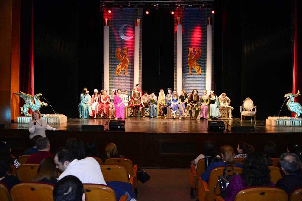 В Баку раскрыли тайны восточной сказки о страстной любви (ФОТО)