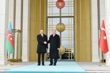 В Анкаре состоялась церемония официальной встречи Президента Ильхама Алиева (ФОТО)