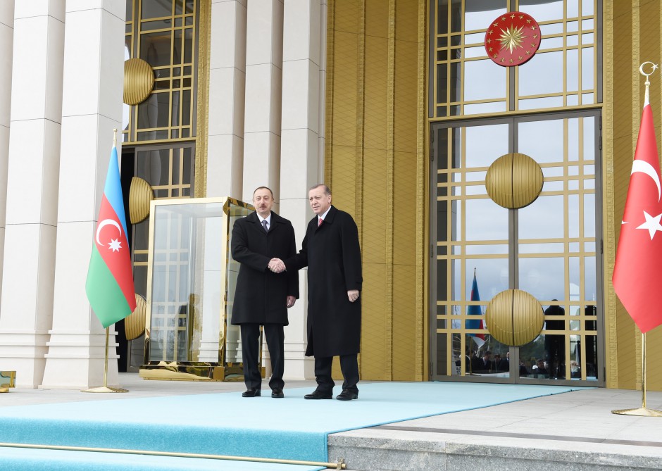 В Анкаре состоялась церемония официальной встречи Президента Ильхама Алиева (ФОТО)