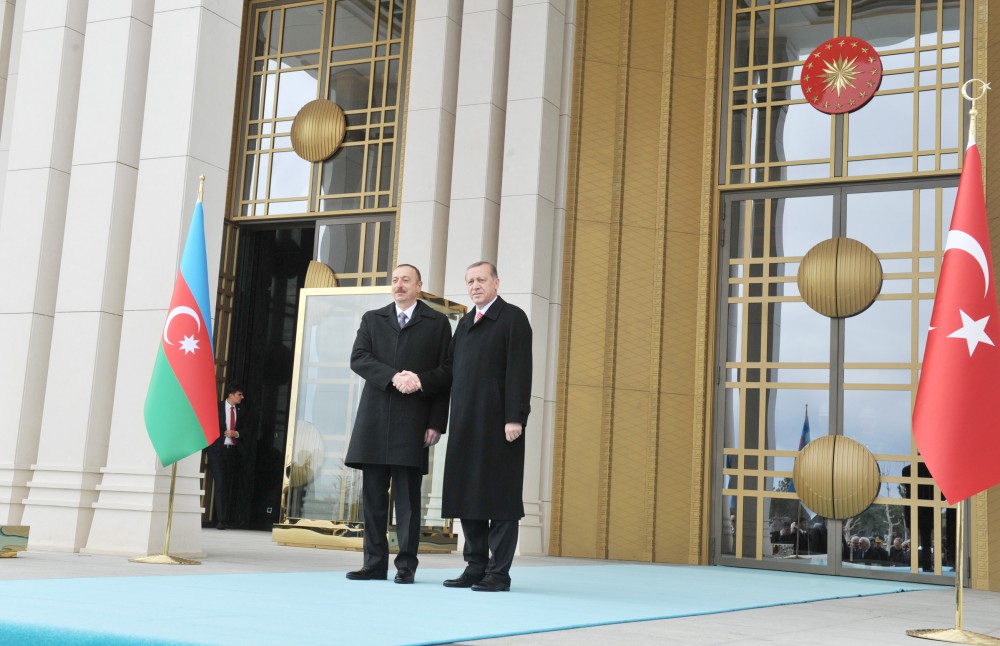 В Анкаре состоялась церемония официальной встречи Президента Ильхама Алиева (ФОТО)