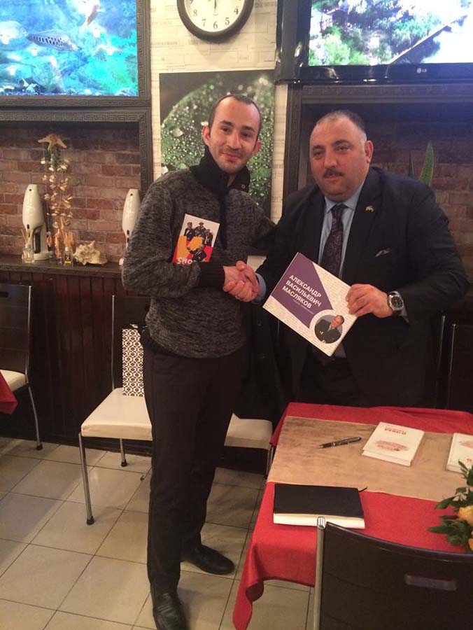 Бахрам Багирзаде отметил "Ахыр чершенбе" интересной акцией (ФОТО)