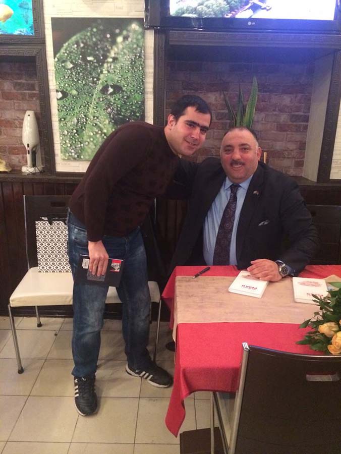 Бахрам Багирзаде отметил "Ахыр чершенбе" интересной акцией (ФОТО)