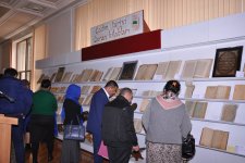 В Баку открылась выставка древних изданий Корана (ФОТО)