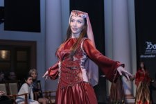 От традиций к будущему: Новруз в национальных платьях (ФОТО)