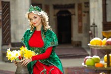 Русская красавица стала символом Новруза в Баку (ФОТО)