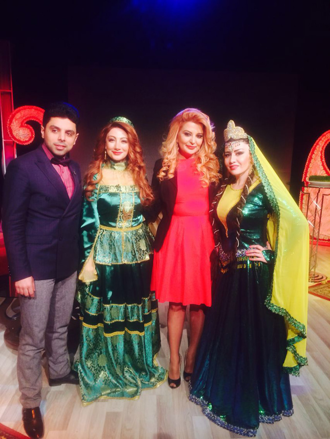 Азербайджанские телезвезды в национальных костюмах встречают Новруз (ФОТО)