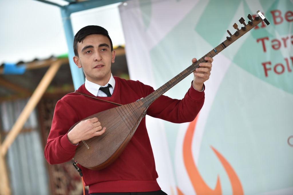 Азербайджан объединил народы мира - фестиваль фольклора "Tərəkəmə Çərşənbəsi" (ФОТО)