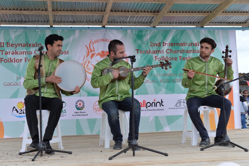 Азербайджан объединил народы мира - фестиваль фольклора "Tərəkəmə Çərşənbəsi" (ФОТО)