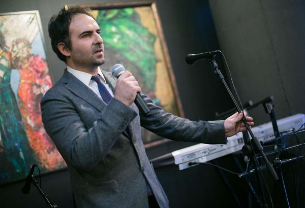 Выставка Эмиля Азиза: художник превратил манекены в настоящие объекты искусства (ФОТО)