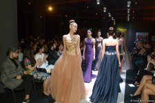 В Баку прошло красочное дефиле "NovruzNaxışı" от “NaxışAtelier” (ФОТО)