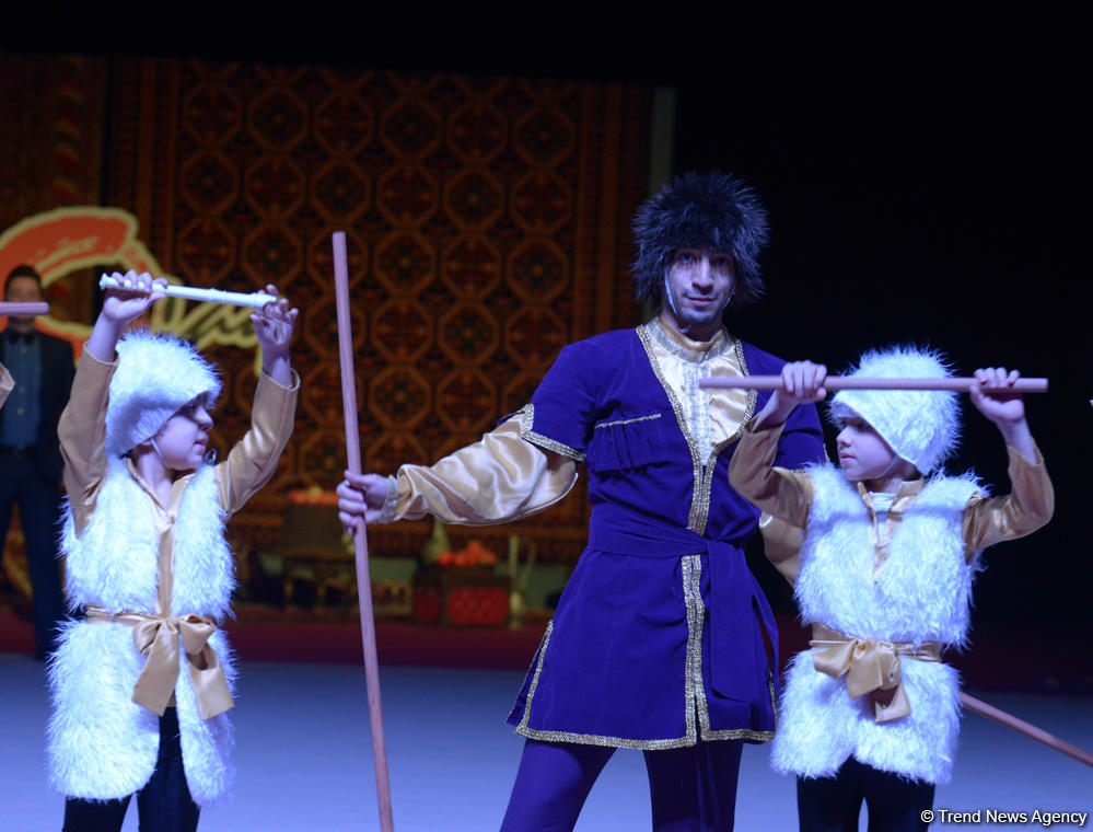 В Национальной арене гимнастики в Баку прошло шоу, посвященное празднику Новруз (Фоторепортаж)