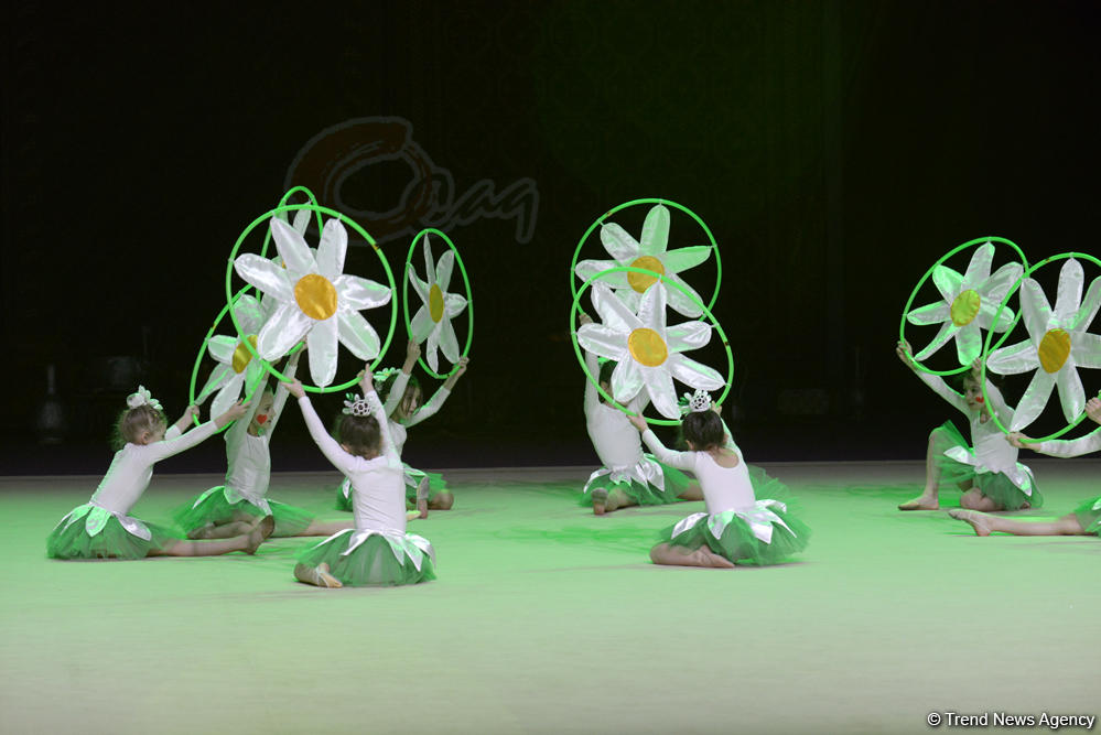 В Национальной арене гимнастики в Баку прошло шоу, посвященное празднику Новруз (Фоторепортаж)