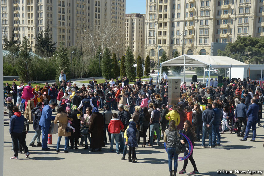 В Национальной арене гимнастики в Баку прошло шоу, посвященное празднику Новруз (Фоторепортаж)