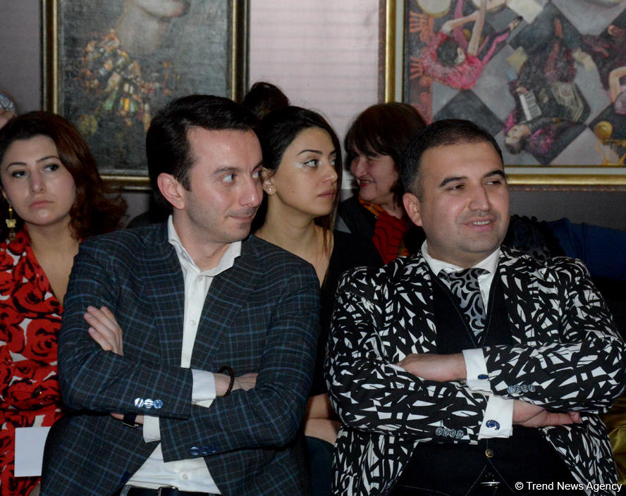 В Баку прошло красочное дефиле "NovruzNaxışı" от “NaxışAtelier” (ФОТО)