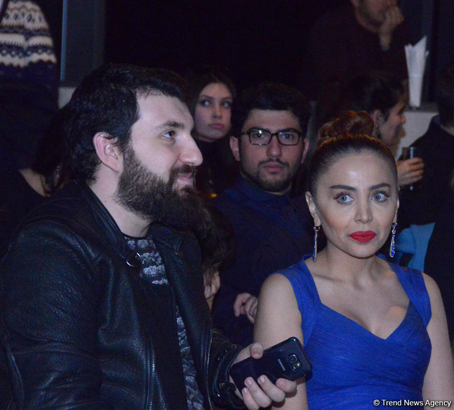 В Баку прошло красочное дефиле "NovruzNaxışı" от “NaxışAtelier” (ФОТО)