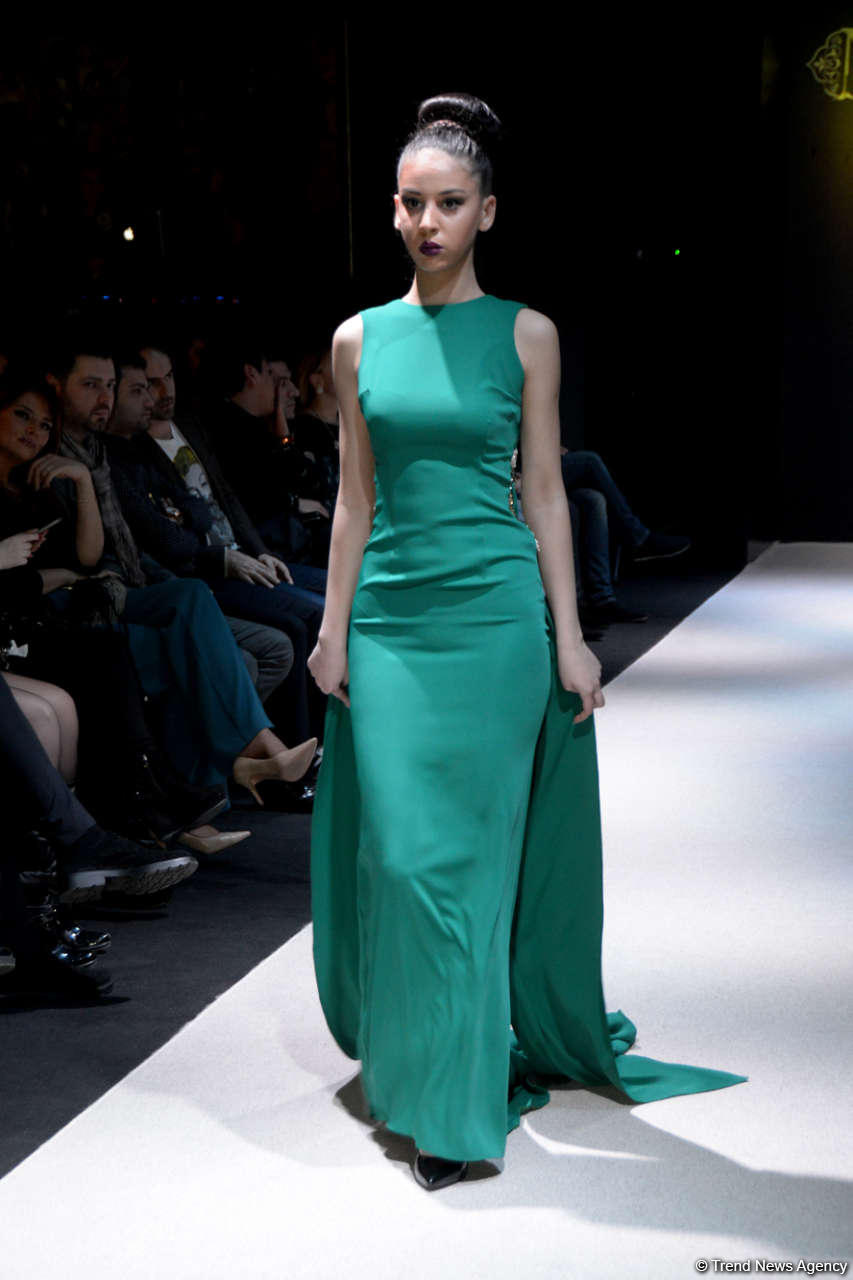 В Баку прошло красочное дефиле "NovruzNaxışı" от “NaxışAtelier” (ФОТО)