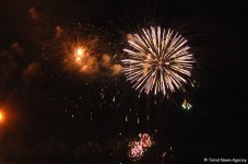 В Баку состоялся фейерверк по случаю праздника Новруз (ФОТО)