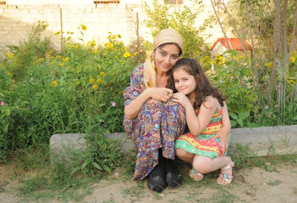 Гамида Омарова: "Режиссер рвал на себе волосы" - что осталось за кадром фильма "Zaman adli qatar" (ФОТО)