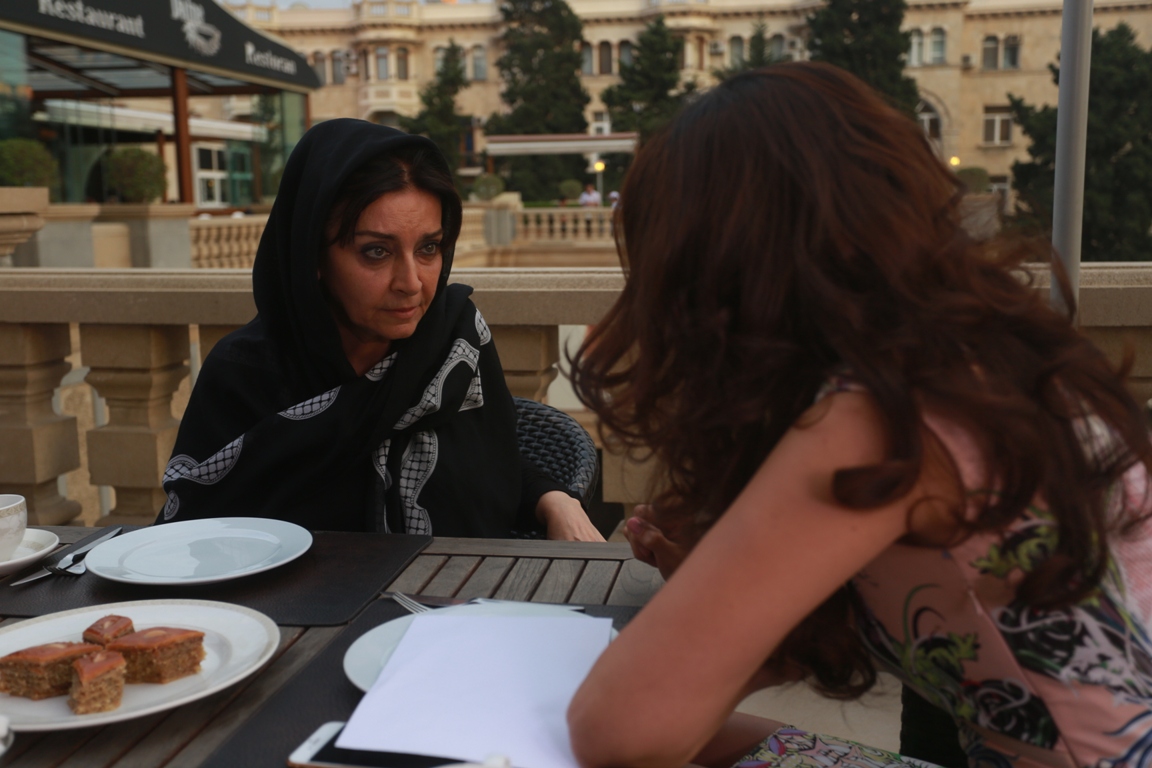 Гамида Омарова: "Режиссер рвал на себе волосы" - что осталось за кадром фильма "Zaman adli qatar" (ФОТО)