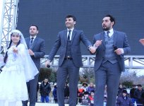 Бакинцы весело встречают Новруз (ФОТО) (ФОТО)