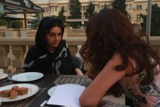 Гамида Омарова: "Режиссер рвал на себе волосы" - что осталось за кадром фильма "Zaman adli qatar" (ФОТО)