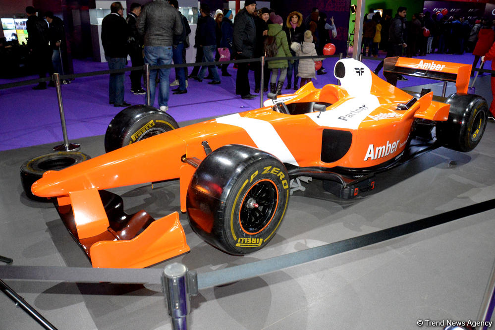 Лазерное шоу в Баку на тему "Формулы-1" (ФОТО)