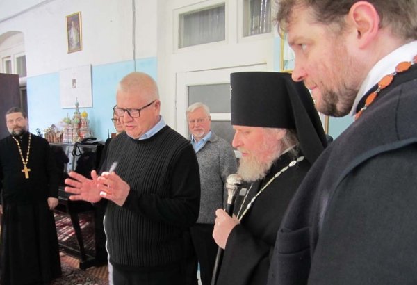 Книжные подарки от представительства "Россотрудничества" в Азербайджане (ФОТО)