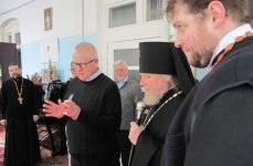 Книжные подарки от представительства "Россотрудничества" в Азербайджане (ФОТО)