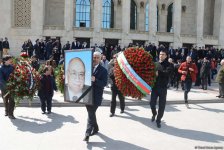 В Баку прошла церемония прощания с Максудом Ибрагимбековым (ФОТО)
