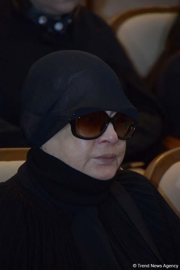 В Баку прошла церемония прощания с Максудом Ибрагимбековым (ФОТО)